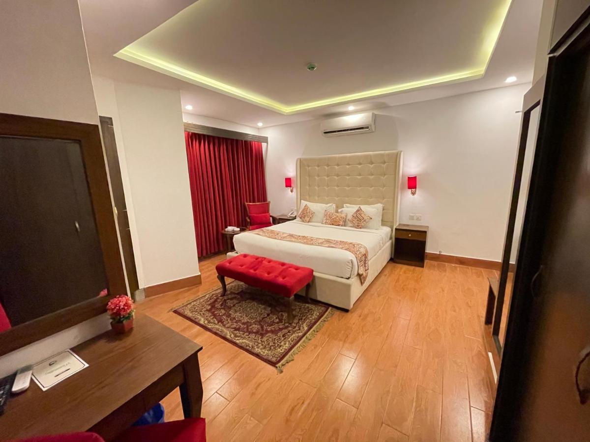 Grand Mongolia Hotel Rawalpindi Exterior photo
